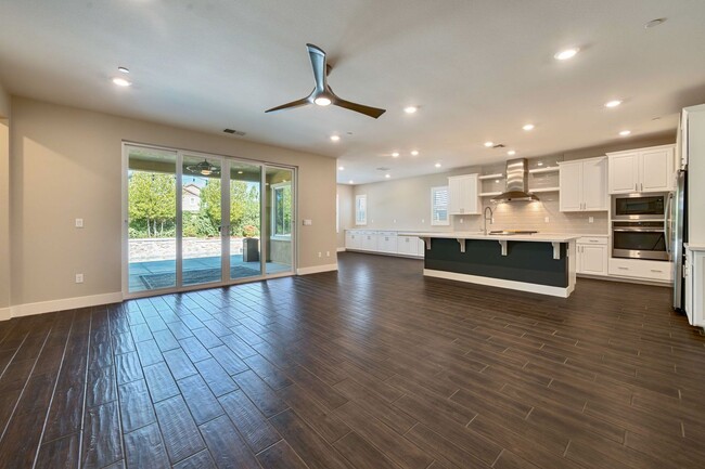 Building Photo - Folsom Ranch Gem – Newer 3BR Single-Story ...