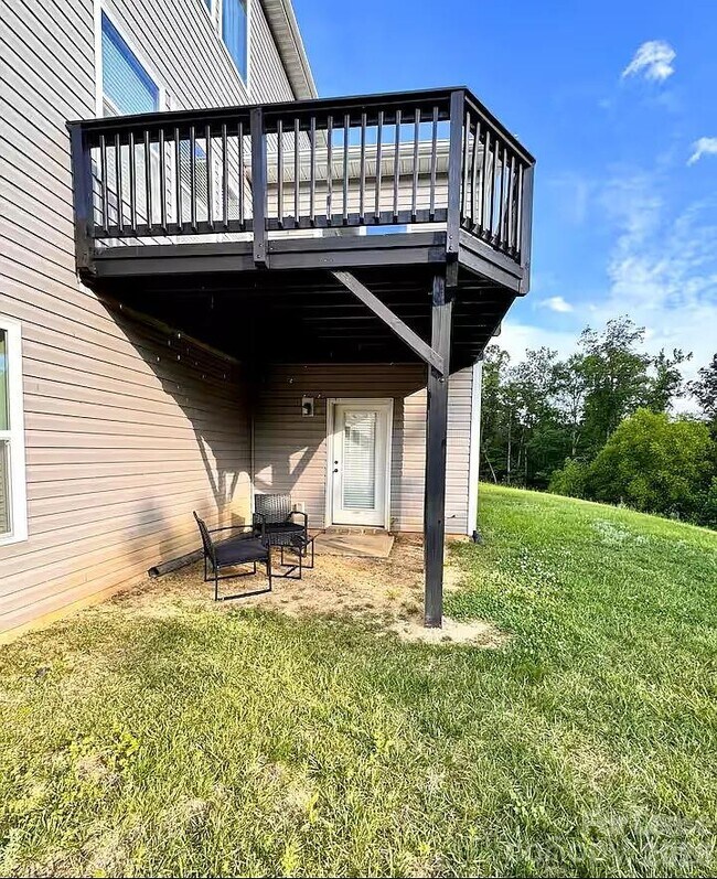 Building Photo - 7070 Founders Way