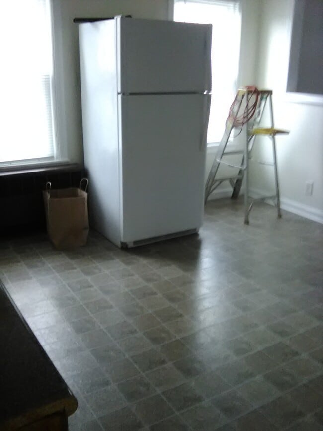 Building Photo - 101 Crapo St
