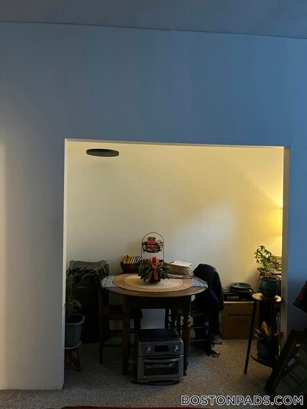 Building Photo - 111 Norway St