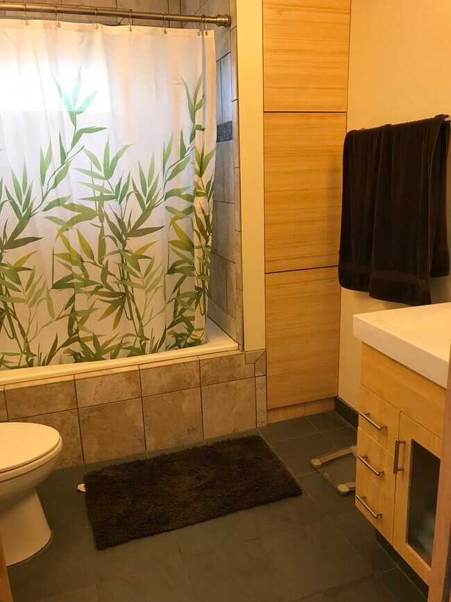 Building Photo - 4437 Clipper Ct