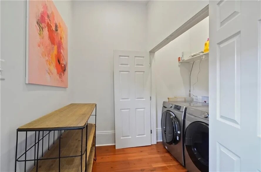 Building Photo - 435 Bouny St