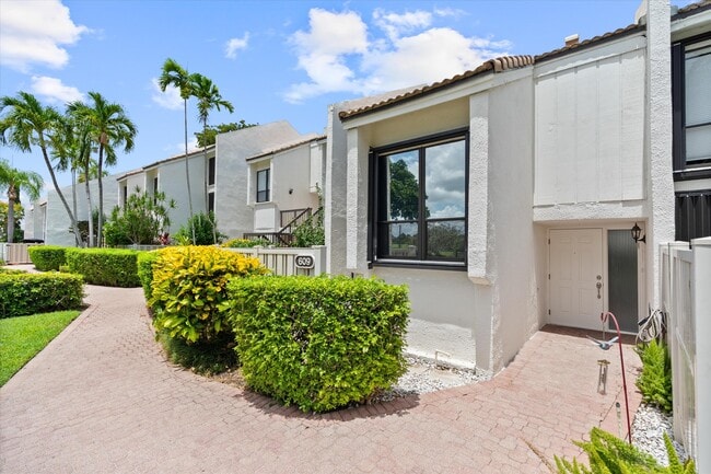 Building Photo - 609 Bridgewood Dr
