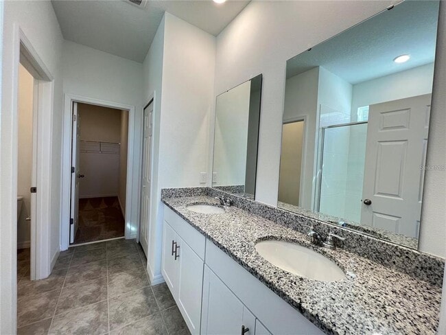 Building Photo - 2288 Treasure Hill St