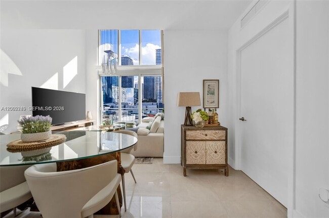 Building Photo - 92 SW 3rd St