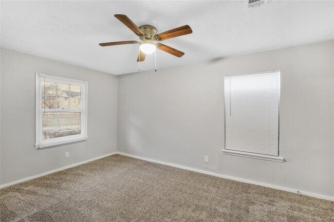 Building Photo - 7343 Krueger Rd