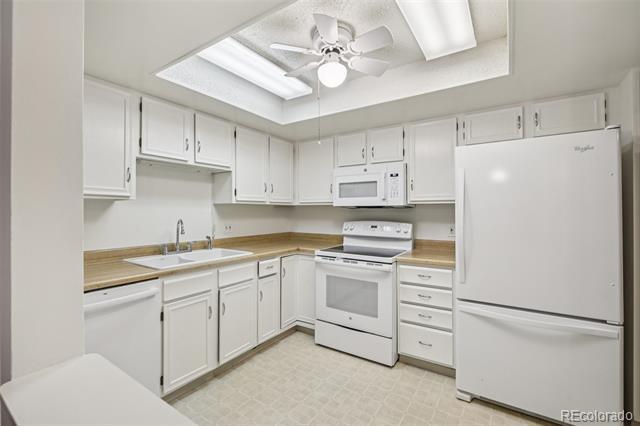 Primary Photo - 14300 E Marina Dr