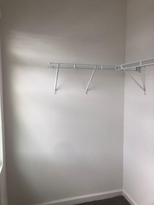 Building Photo - 3 Bedroom, 2.5 Bath East Orlando Townhome ...
