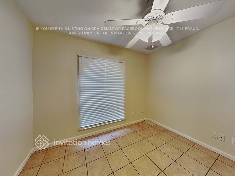 Building Photo - 18839 N 7th Dr