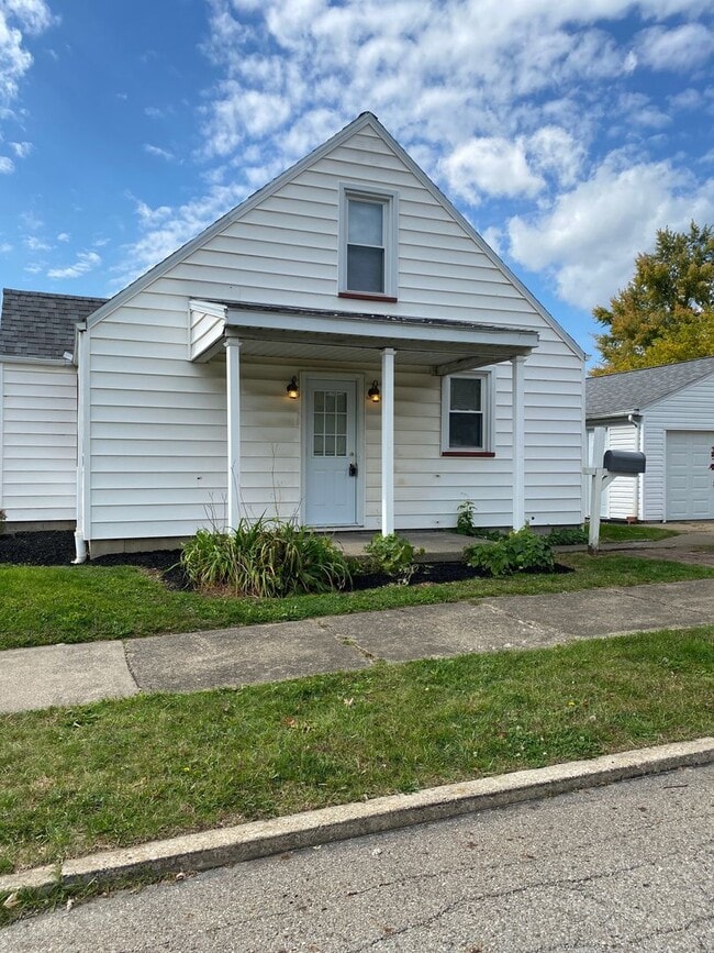 Building Photo - 422 Churchill Rd