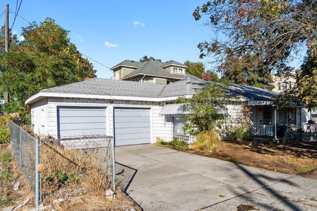 Building Photo - 1808 W 2nd Ave