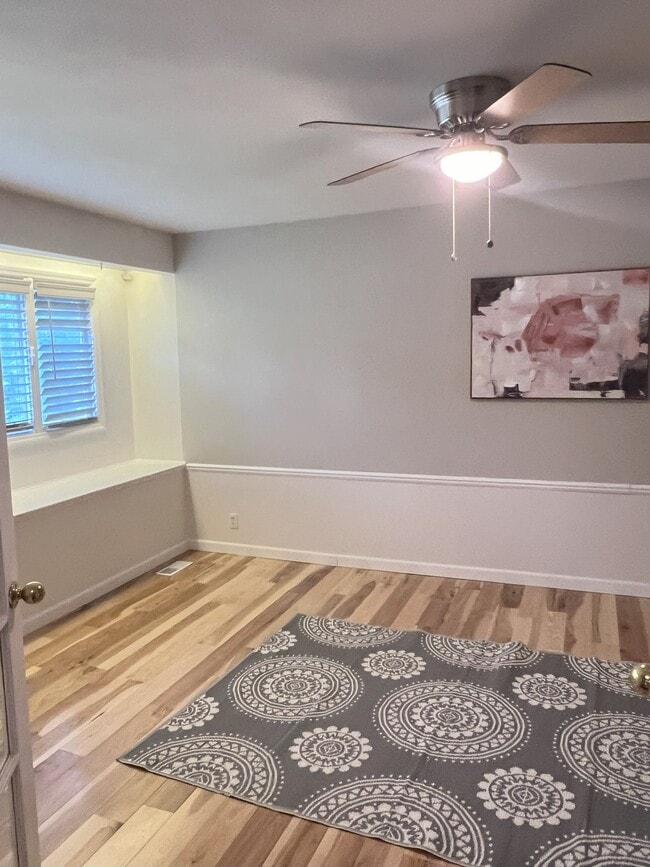 Building Photo - 141 San Angelo Dr