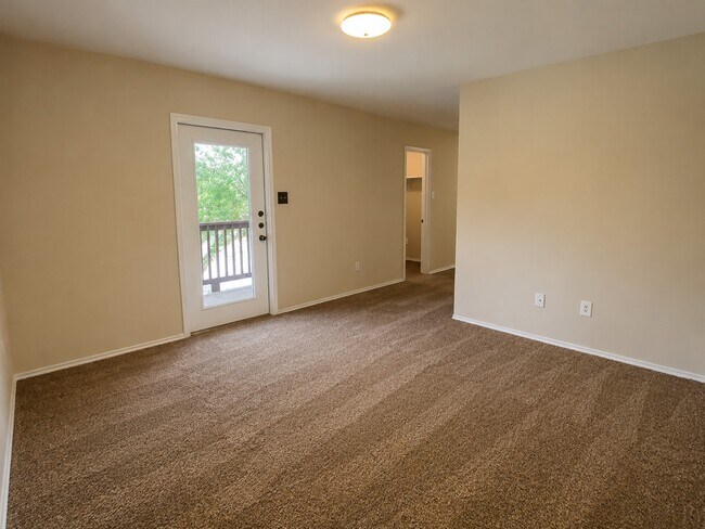 Building Photo - 525 Eagles Nest Cove