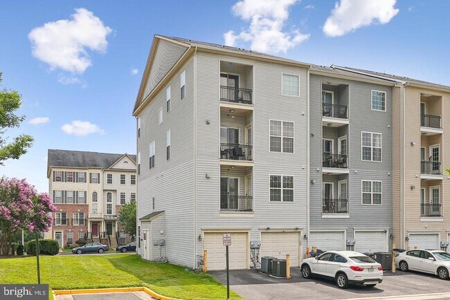 Building Photo - 15503 John Diskin Cir