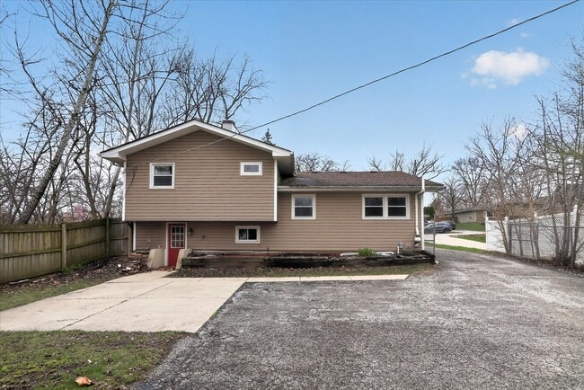 Building Photo - 5635 Alabama Ave