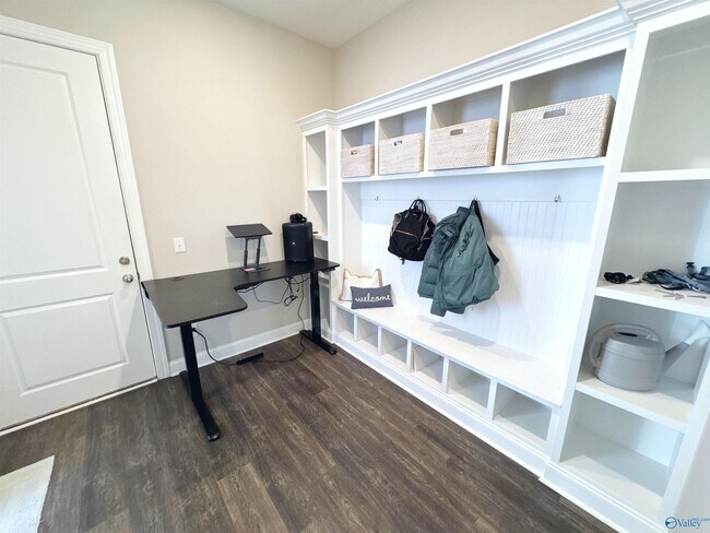 Building Photo - 216 St Louis St