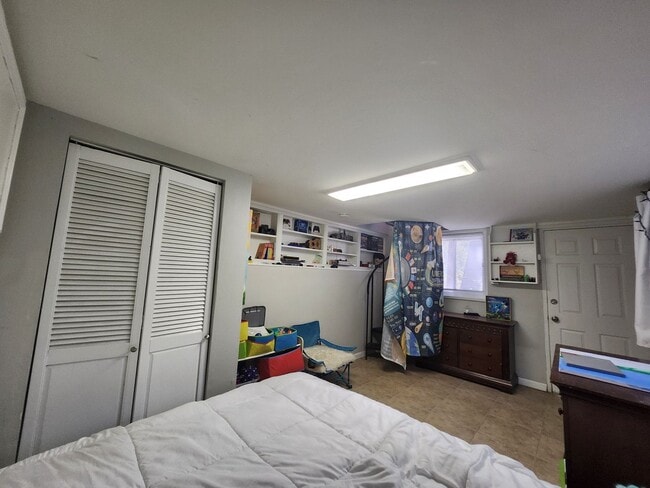 Building Photo - Private Mountain Retreat!