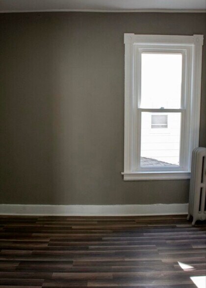 Building Photo - 2030 Euclid Ave