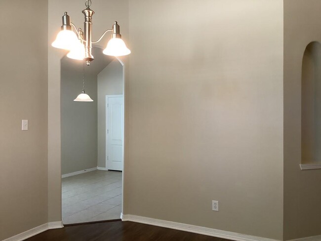 Building Photo - 5119 Westwood Pines Dr