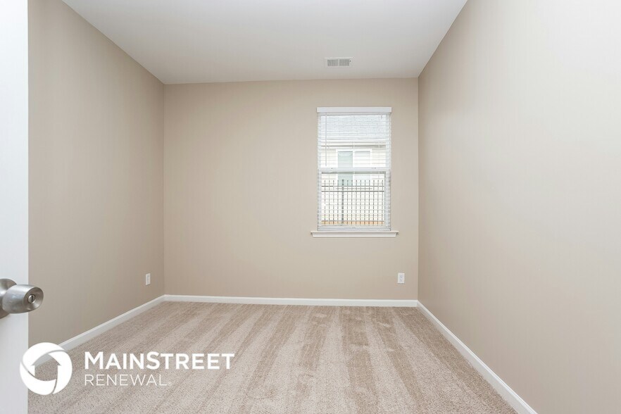 Building Photo - 475 Brookford Ct