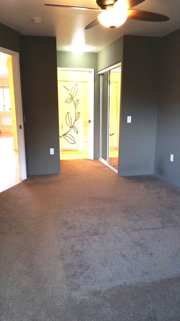 Building Photo - Comfortable Townhouse in Gated Mililani Co...