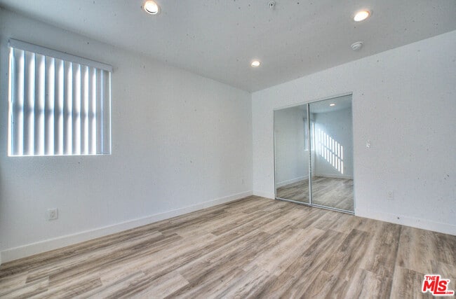 Building Photo - 4308 Normandie Ave