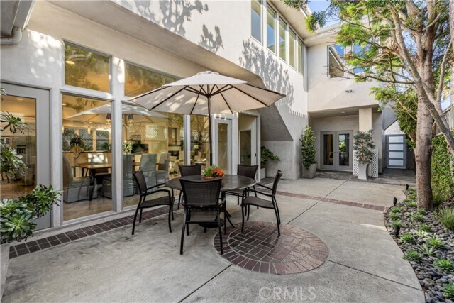 Building Photo - 120 Via Trieste