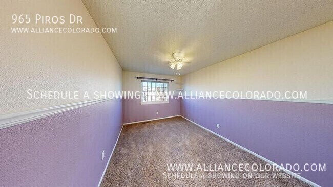 Building Photo - 965 Piros Dr