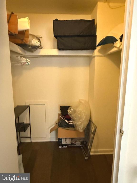 Building Photo - 200 Lombard St