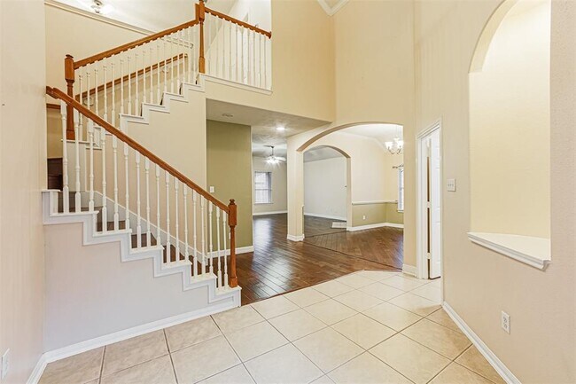 Building Photo - 24503 Jocelyn Park Ct