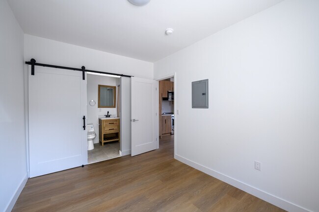 Building Photo - 7233 Normandie Ave