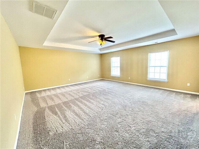 Building Photo - 19 Bainbridge Way