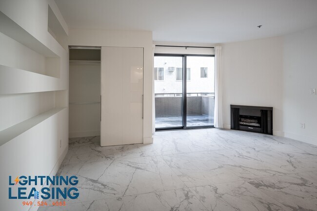Building Photo - 8811 Burton Way