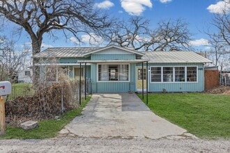 Building Photo - 1418 Kingshill Dr