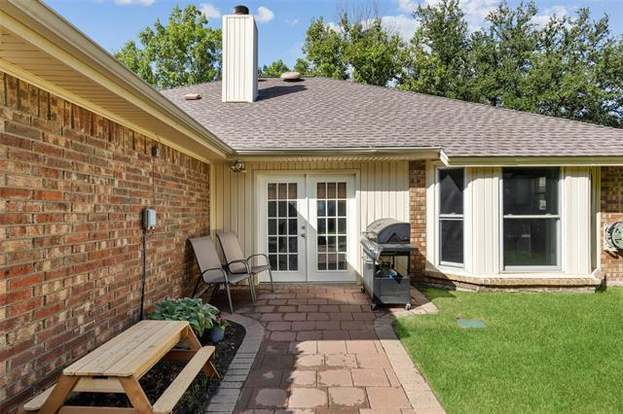 Building Photo - 990 Camden Dr