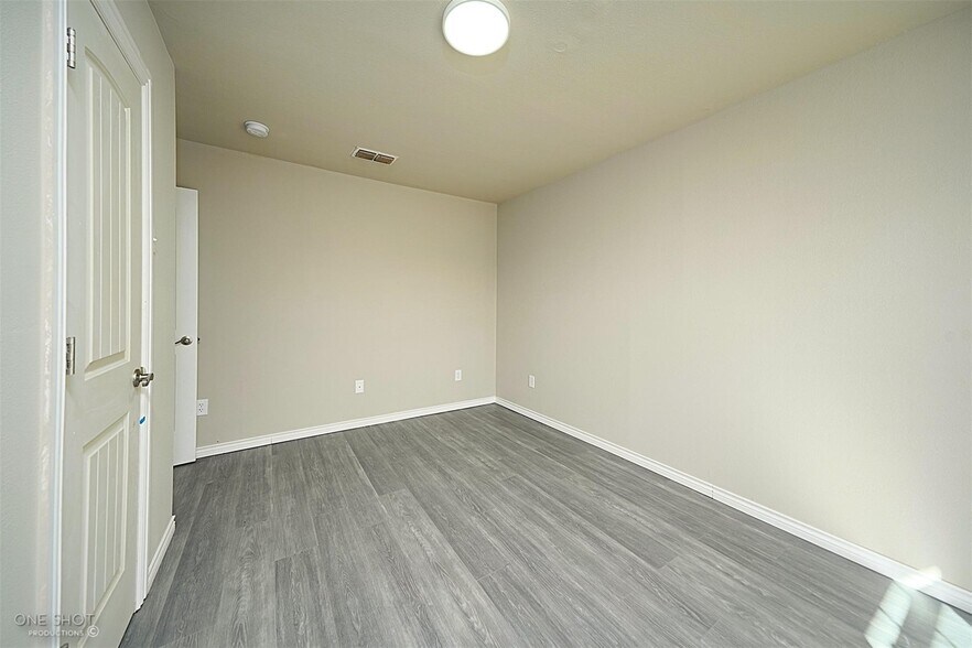 Building Photo - 1133 Green St