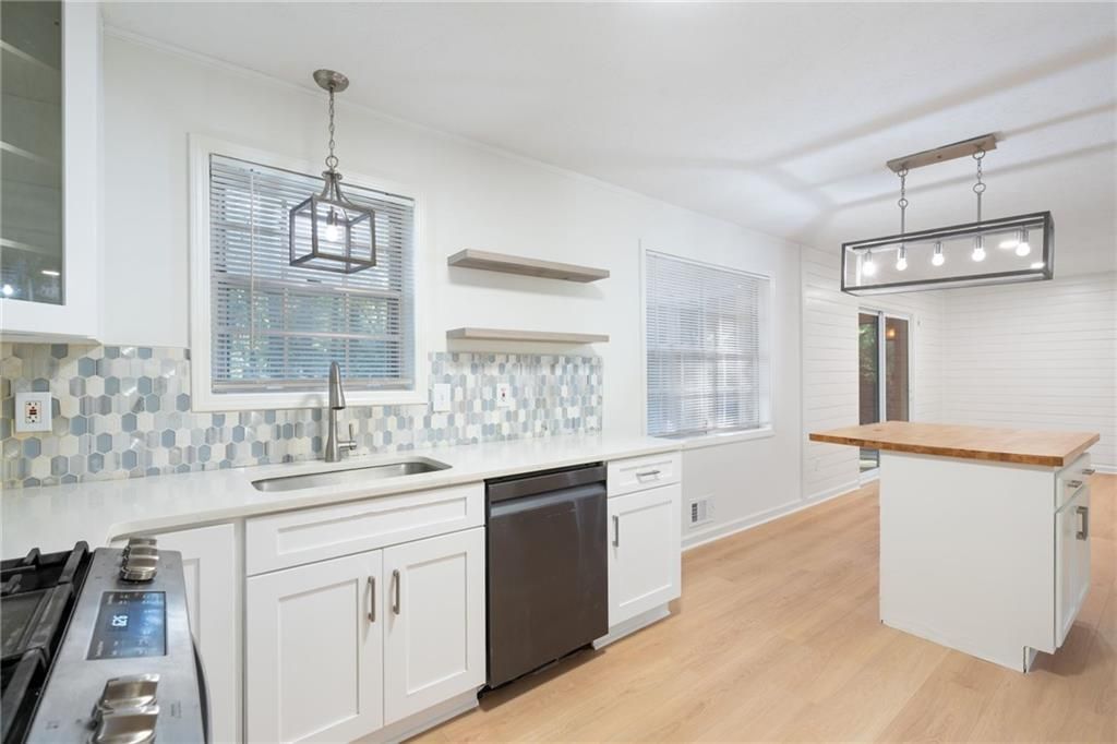 Building Photo - 920 Kings Ct