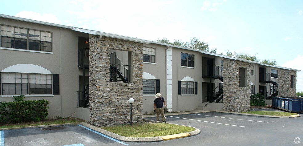 West Winds Apartments - Westshore Flats II