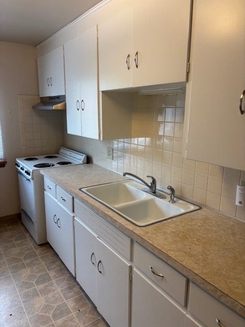 Kitchen Counter and Oven - 27 Forrestal Ln