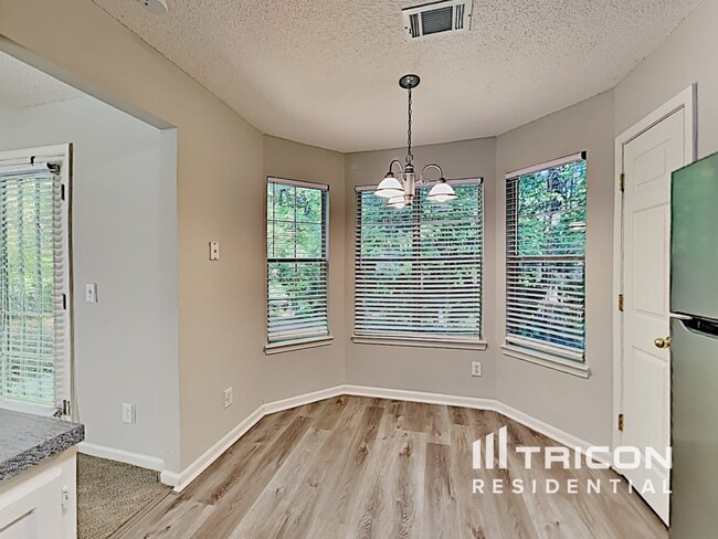 Building Photo - 215 Winterville Dr
