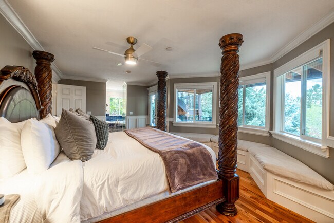 Building Photo - 10098 Wasatch Blvd