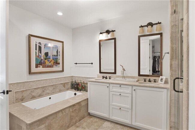 Building Photo - 18269 Colony Dr Dr