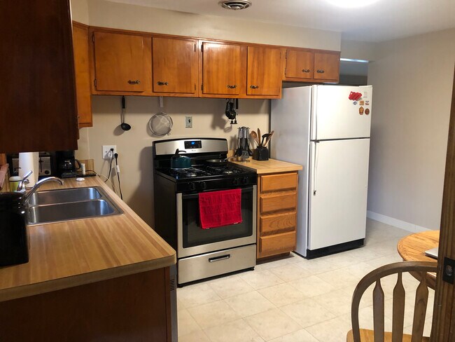 Building Photo - 216 Bering Ave