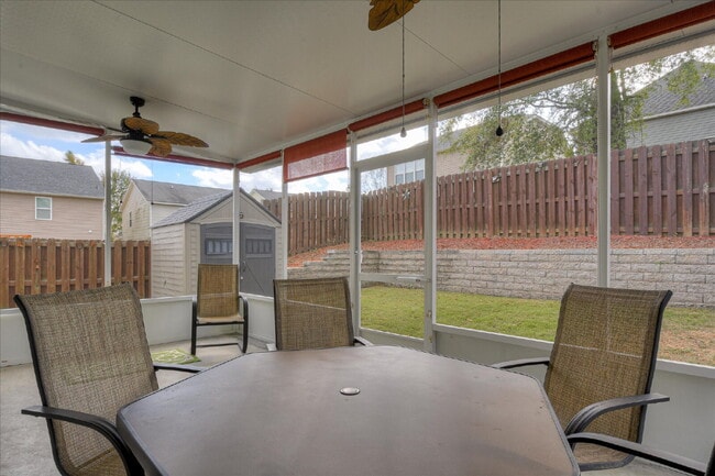 Building Photo - 665 Dunrobin Ln