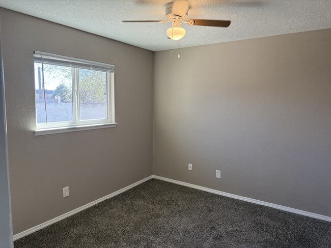 Building Photo - 4221 Penelope Pl NE