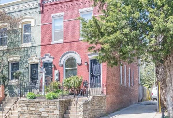 Primary Photo - 432 13th St NE