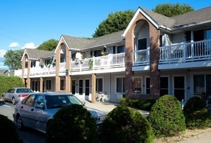 Building Photo - Fairfield Maples North