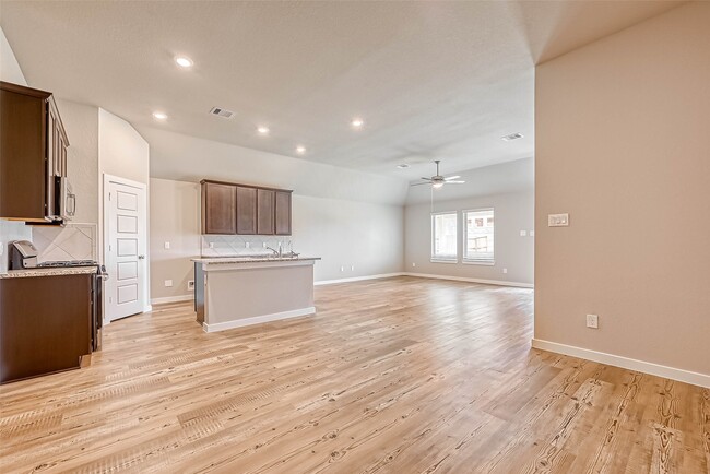 Building Photo - 2611 Westward Hl Dr