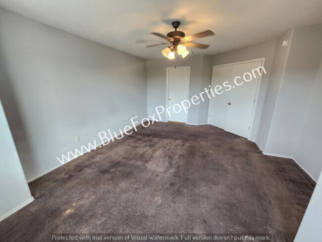Building Photo - 2427 E Camino Malcote