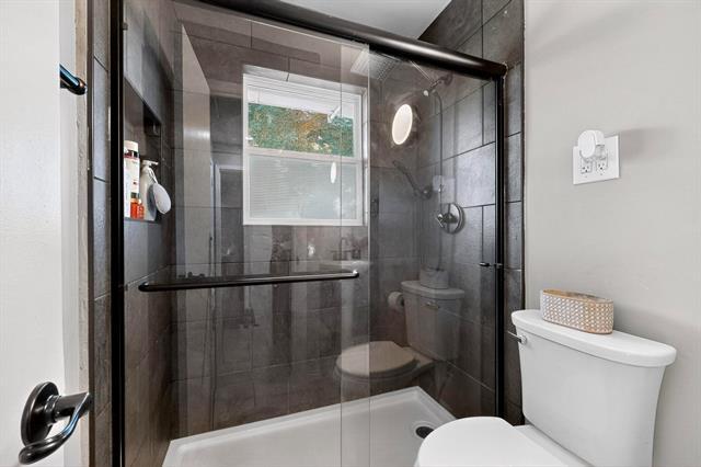 Building Photo - 10018 Olmos Dr